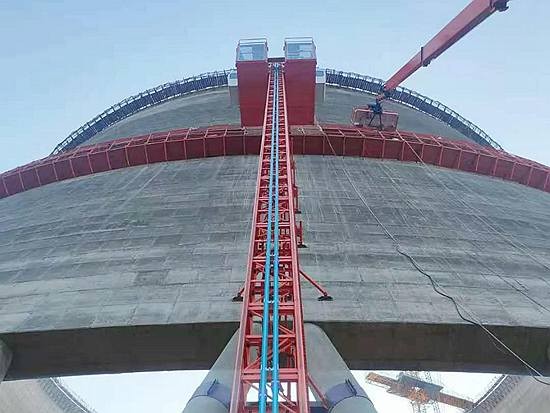 方圆倾斜式施工升降机在江西丰城<em>发电厂</em>冷却塔加固项目投入使用