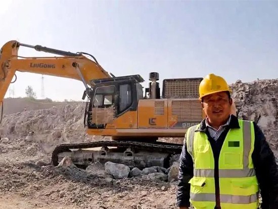 打击力大、油耗低、效率高，柳工CLG956EHD征服矿山老司机