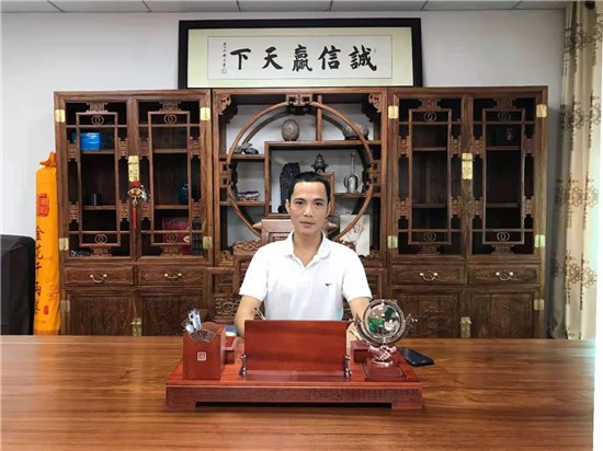 两年买13台，陈老板直言“就是相信山推”