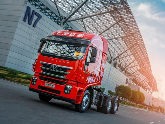 红岩杰狮2020牵引车，开启easy模式！