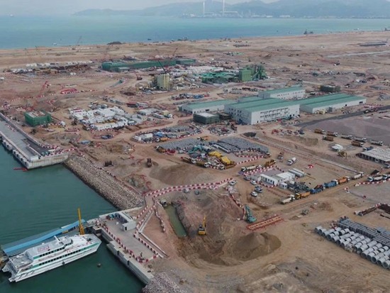 开工！香港国际机场建设用上“徐工金”