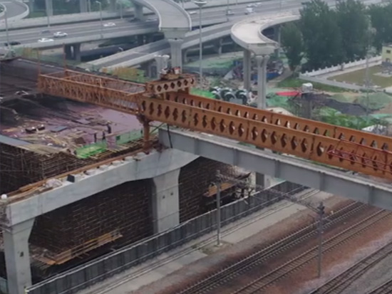 华中路桥公司简介及墩梁一体化安装架桥机施工说明