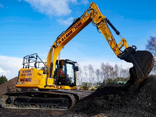 苏格兰客户购买JCB新型150X HD挖掘机
