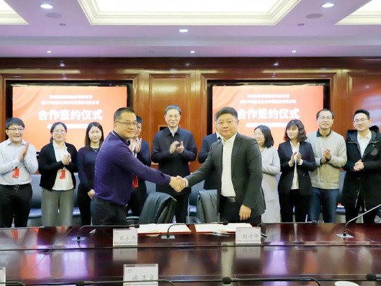 华铁应急携手热联集团签订战略合作协议 ，开启轻资产新纪元！