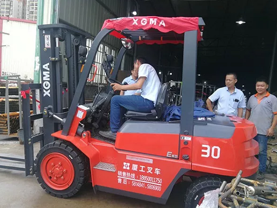 企业的叉车如何维修保养？