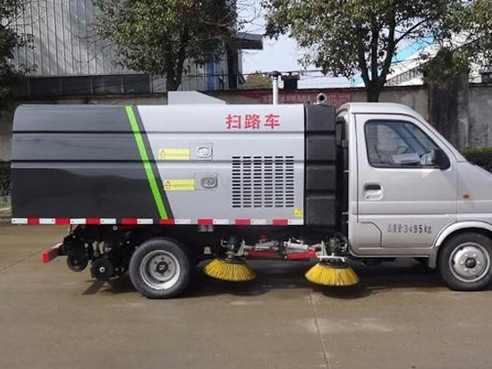 道路清扫车的日常维护与保养