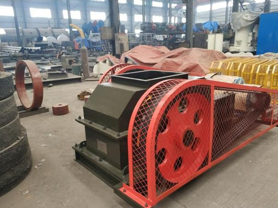沥青路面混凝土加工用齿锟破碎机