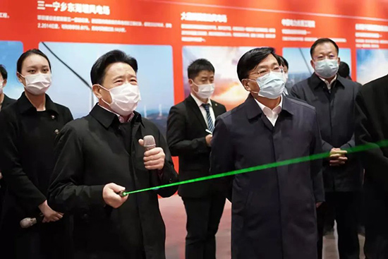 吉林省長韓俊會晤梁穩根，見證雙方風電投資合作簽約
