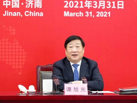谭旭光正面回答：目前没安排退休！