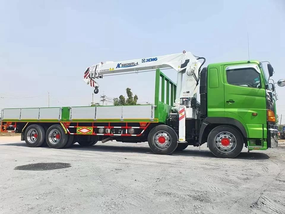持續火爆！24臺東南亞定制隨車起重機再出海