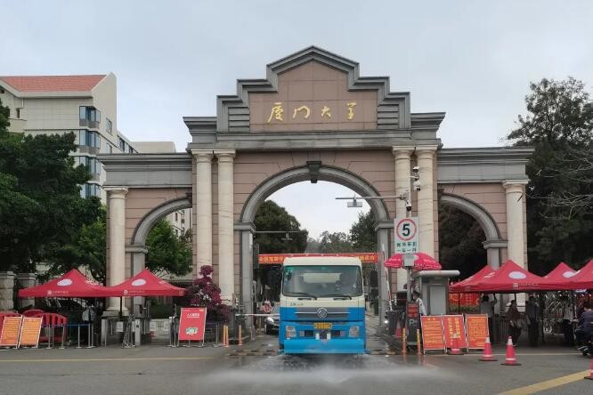 厦门项目部-福龙马环境由内到外全线保障，助力厦大百年华诞！