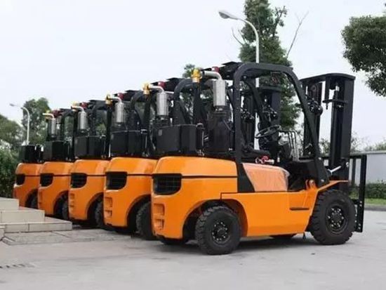 叉车属具维修的注意事项