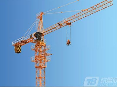 塔式起重机顶升加节投入使用前的工作