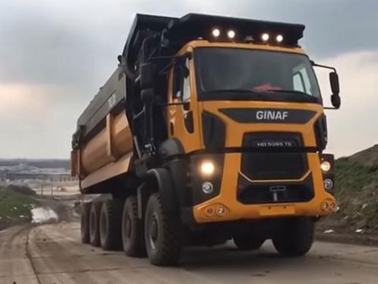GINAF HD5395 TS矿用卡车 一款总重达到95吨的重型车辆