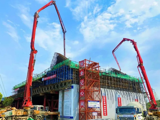 方圆SC100型井道施工升降机将参与湖杭铁路富春江特大桥建设项目