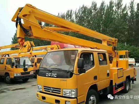 高空作业车液压系统进气维护