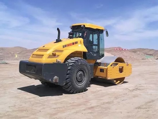 SR26M-3單鋼輪壓路機(jī)為何頻頻得到大家的瘋狂追捧？