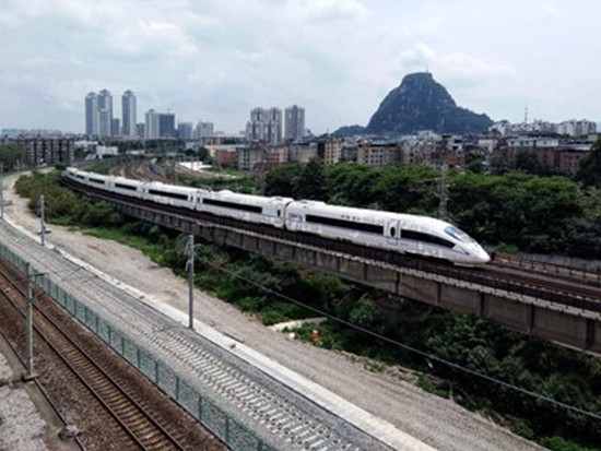 中国高铁急刹车！官方发话了