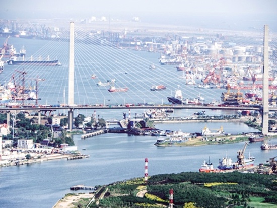 天津港航工程公司成功进军山东海上风电市场︱港口装卸机械