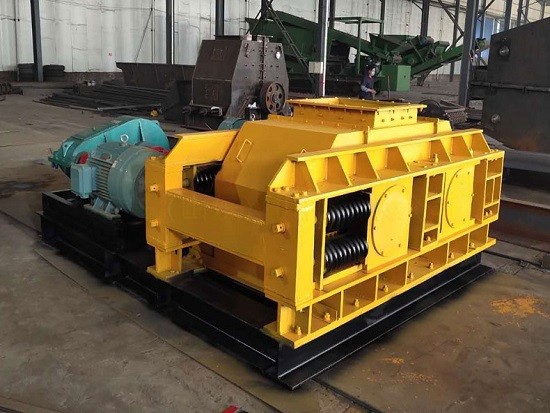 如何正确使用对辊破碎机！