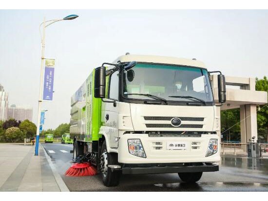 节能降耗黑科技 ！宇通环卫洗扫车<em>专用强吸力风机</em>来了