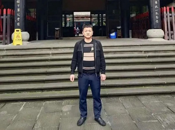 張宏占：狹路相逢勇者勝！