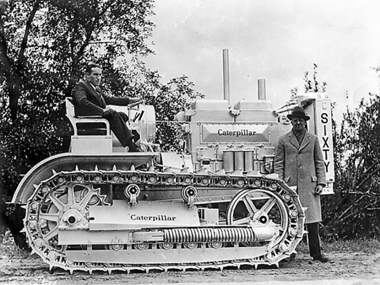 卡特彼勒首款柴油推土机今年90岁啦！