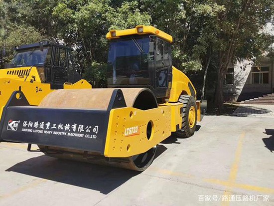 23吨宝藏大型压路机来了，高人气的秘诀——性能强悍！