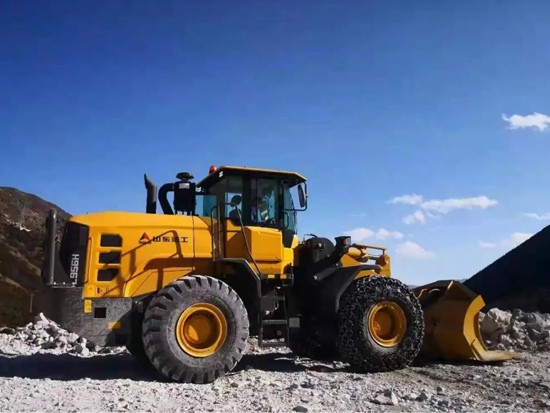 高原猛士！L956H伴我一起修建高原水電站