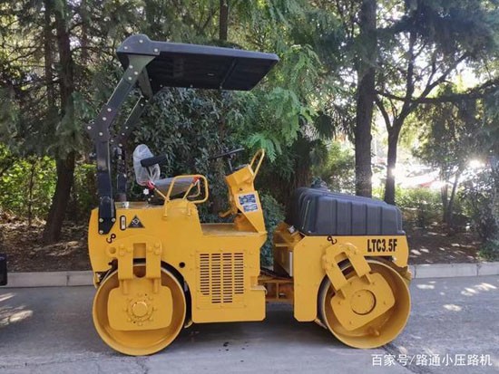 连续一周发车！又是3.5吨压路机，太火了！