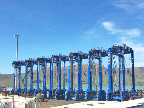 科尼诺尔获得新西兰利特尔顿港口公司4台跨运车订单