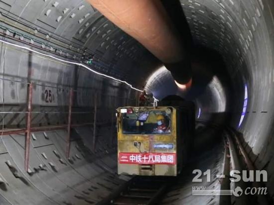 青岛地铁4号线首座掘进机隧道双线贯通