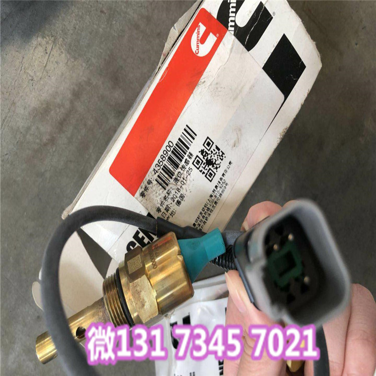 小松HD785矿卡增压压力传感器6560-61-7102二阶...