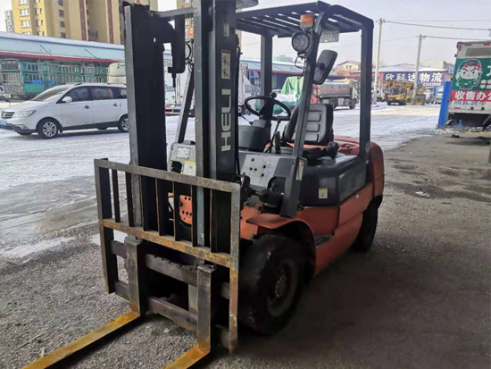 辽宁省沈阳市出租CPCD30内燃式叉车