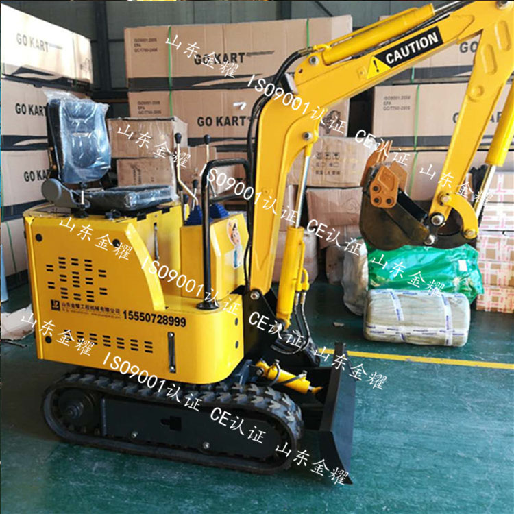小型挖掘机市场占有大产品成熟
