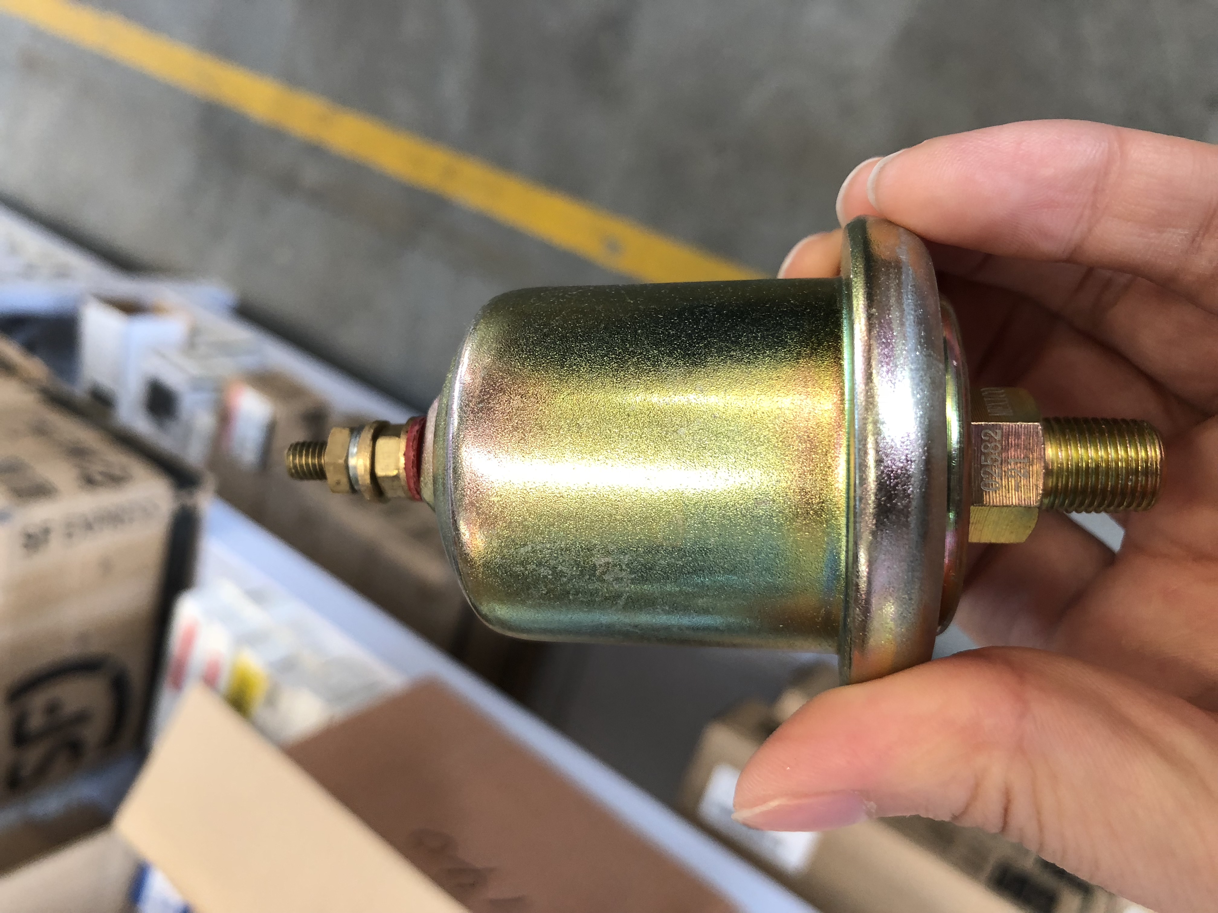  QSK60-G4低冷却液液位传感器193-0468美康包装济南康明斯提货