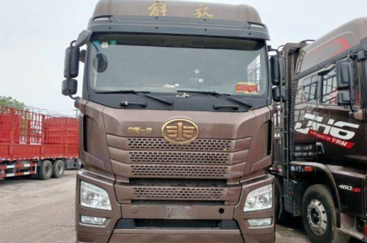 一汽解放J6P 8×4质惠版（11L）二手大型载货车