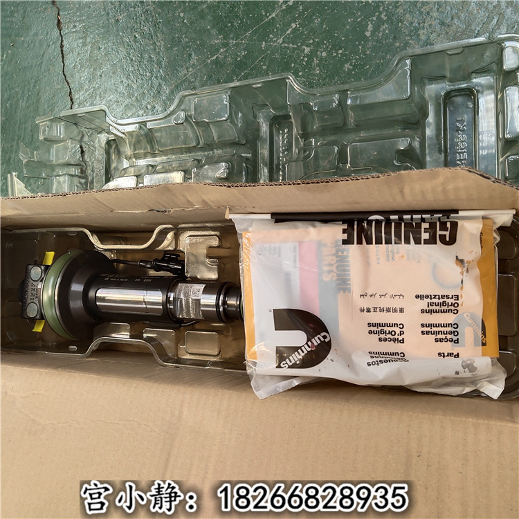 三一SRT55C矿车QSK19喷油器2882079/F00BL0J019