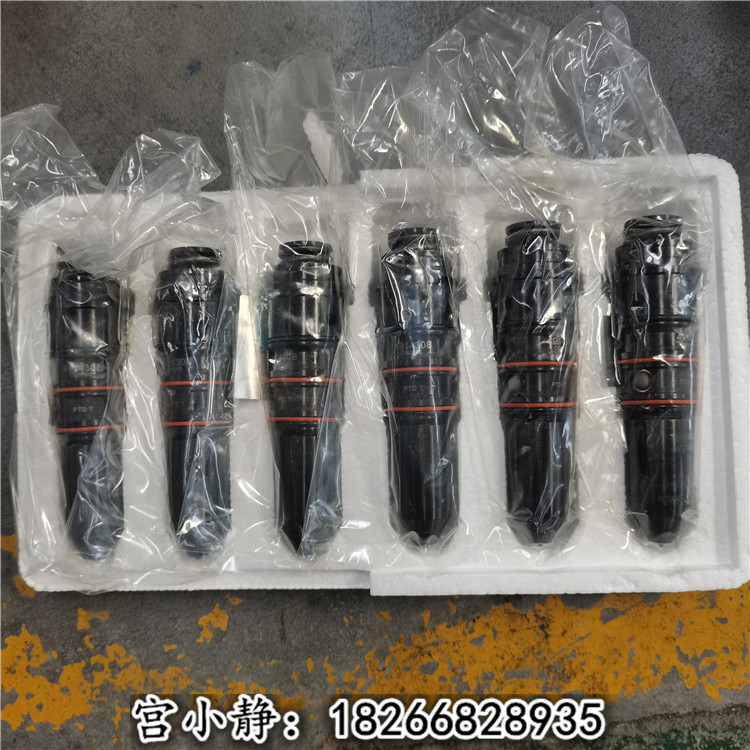 山东重康NTA855配件库（喷油器4914537）山推360喷油嘴