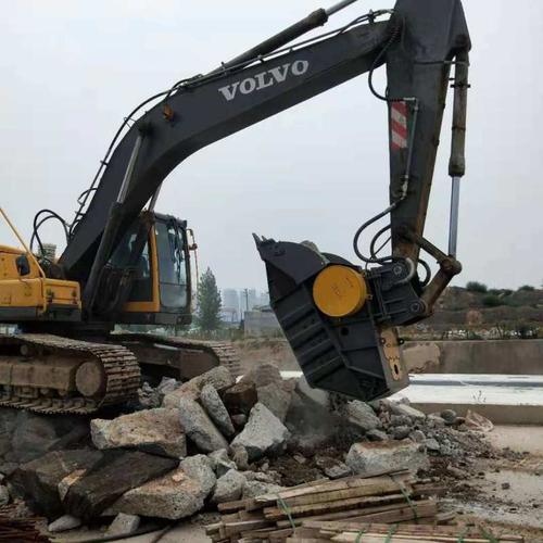 神钢260挖机岩石破碎斗