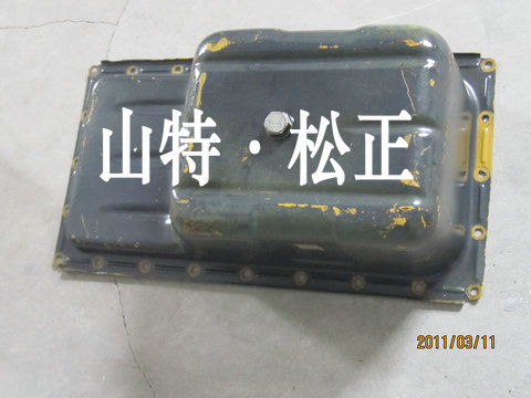 小松装载机WA320-3油底壳6735-21-5140，小松发动机配件