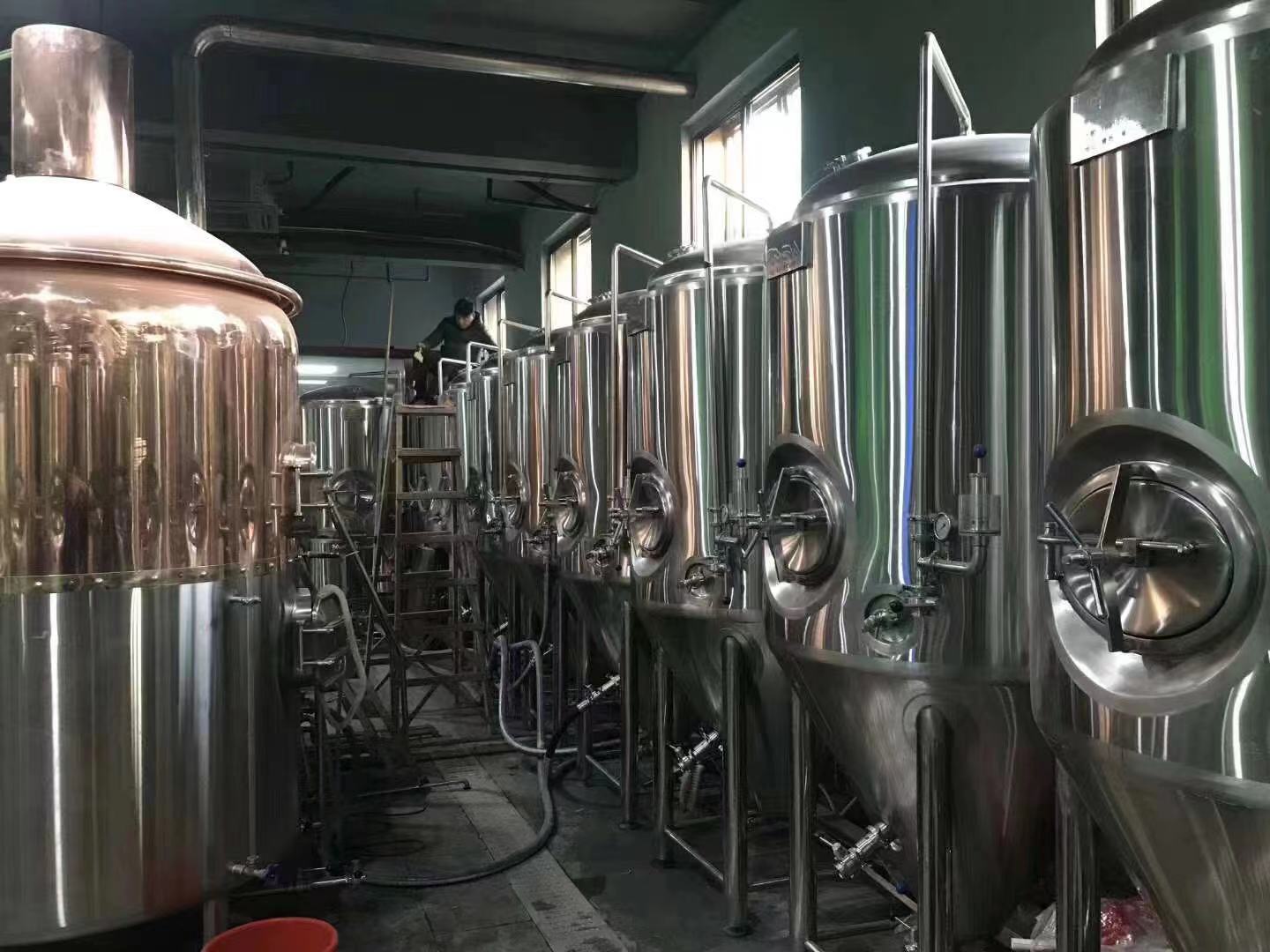 河南饭店自酿啤酒设备多少钱一套500升啤酒酿造设备
