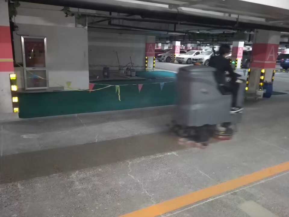 莘县洗地机，吸尘机，工业吸尘器