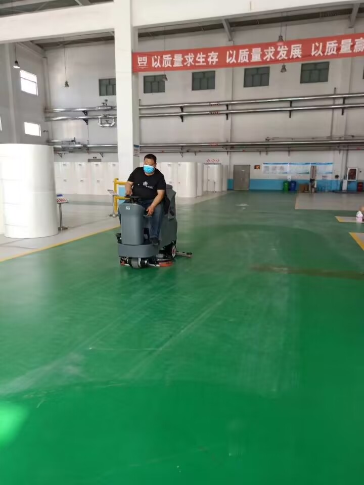 莘县洗地机，品牌扫地机，工业品牌扫地车