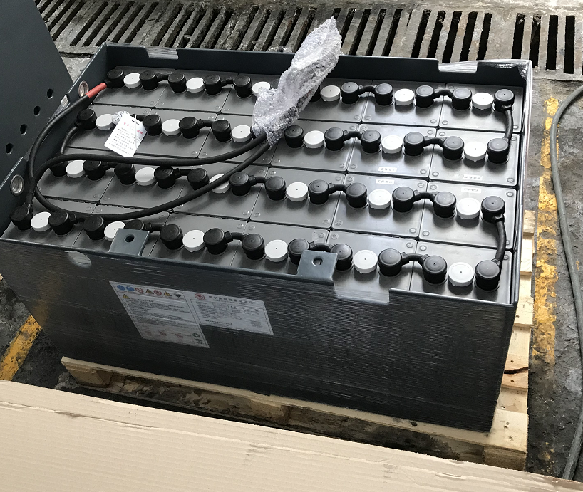 斗山大宇3吨电动叉车原厂蓄电池 B30SE电瓶组24-13PZB800销售定制