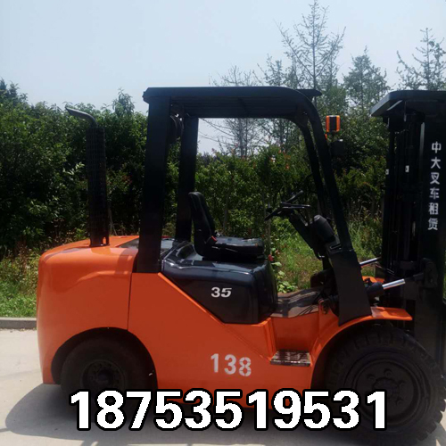 烟台叉车液压属具油缸总成/侧移器/调距叉 抱夹油缸/叉车配件公司