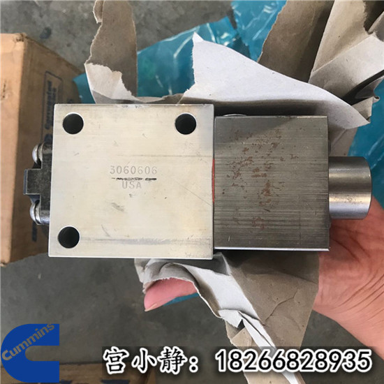 柳工推土机NTA855机油控制阀4296433 CCEC零部件