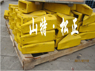 小松PC700LC-8E0挖掘机斗齿775-HL-800T