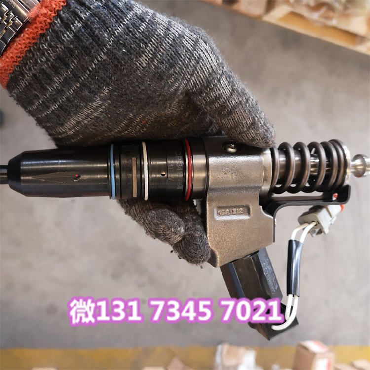 SRT95C自卸车60036997隔圈总成2882079喷油器