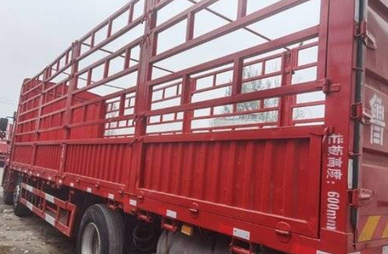 山东陕重汽二手大型载货车